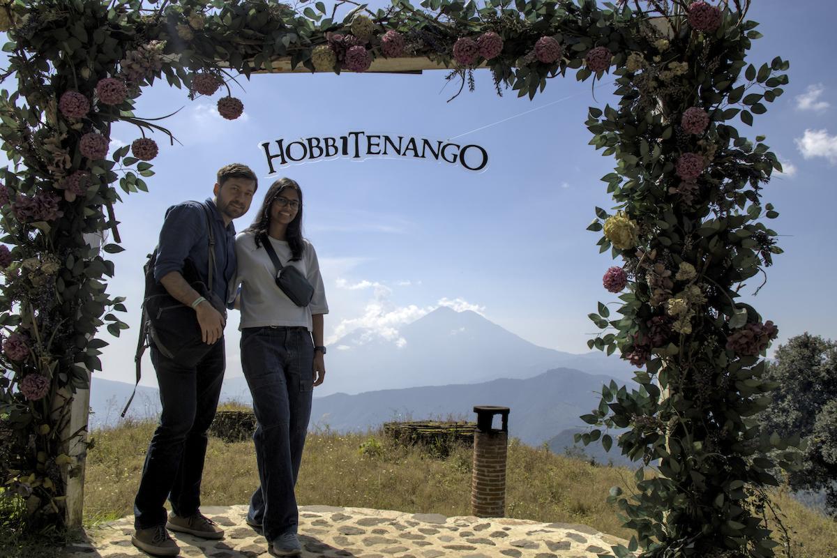 Hobbitenango sign